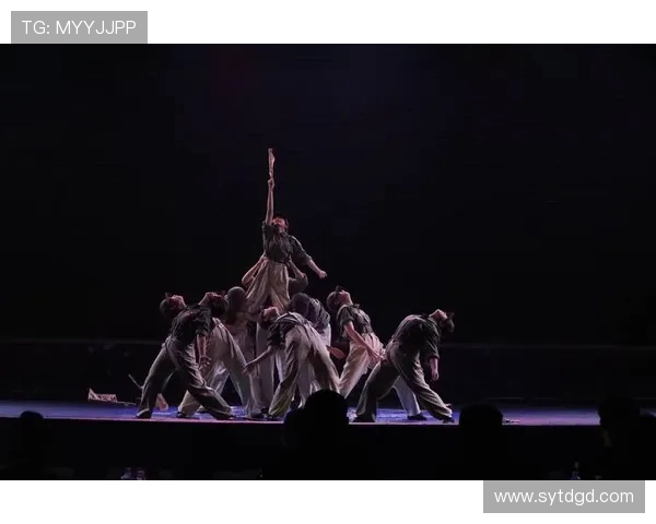 赛后分析：西安街舞队与重庆街舞队在灵活性上的精彩对决与启示